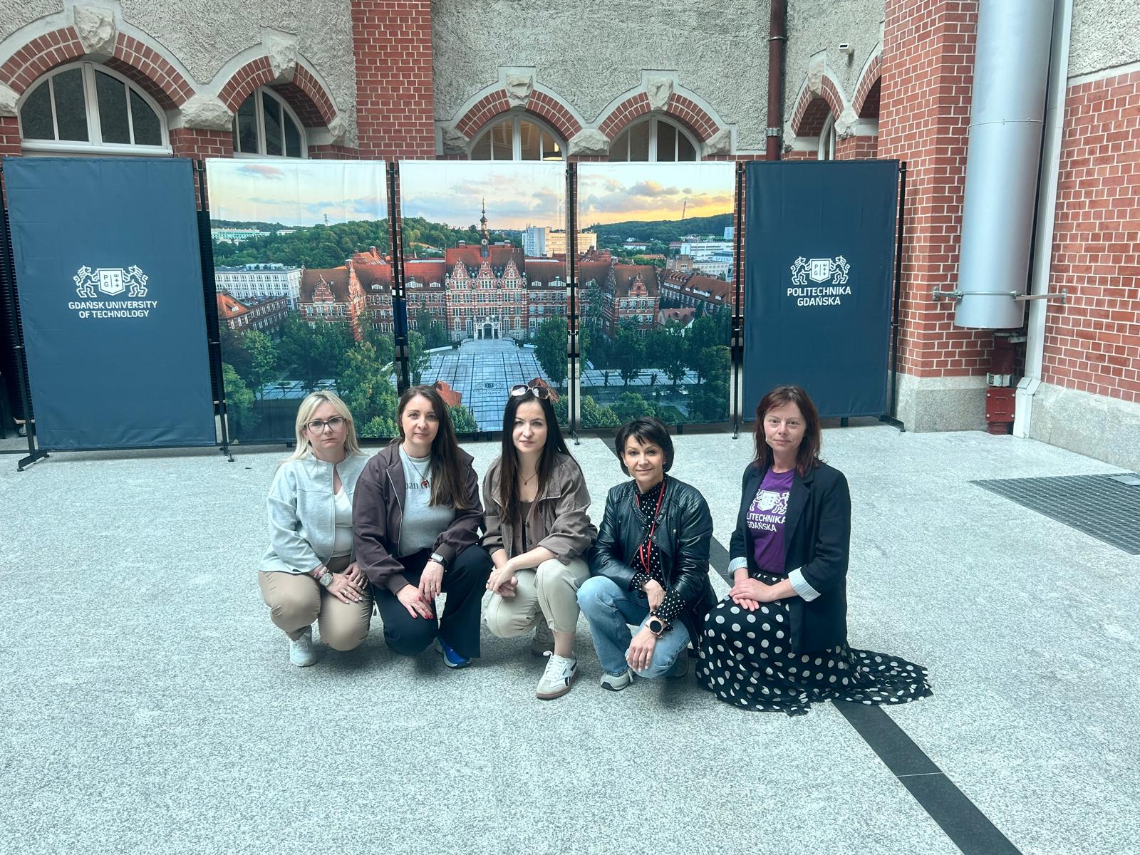Wyjazd studyjny pracownic zaangażowanych w realizację projektu UPSA do Gdańska Wyjazd studyjny pracownic zaangażowanych w realizację projektu UPSA do Gdańska