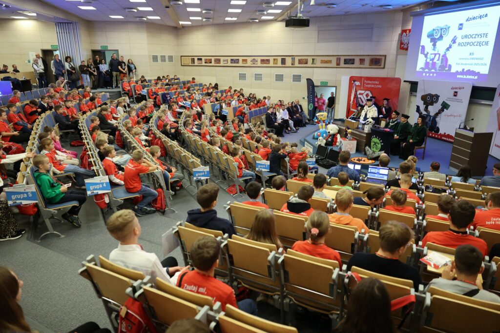 Rozpoczęcie XIII semestru letniego 2025/2026 Dziecięcej Politechniki Świętokrzyskiej