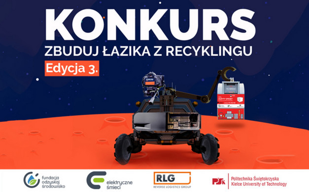 Konkurs "Zbuduj łazika z recyklingu", edycja 3. Łazik z robotycznym ramieniem podnosi pojemnik na zużyty sprzęt.