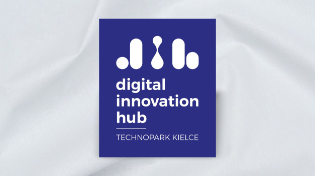 Logo "digital innovation hub" z nazwą "TECHNOPARK KIELCE". Kluczowe obiekty: logo, tekst. Kontekst: identyfikacja wizualna.