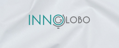 Logo "INNGLOBO" na białym tle. Litery "INN" są turkusowe, "G" w okręgu szare, "LOBO" szare.