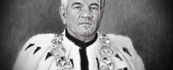 Portret mężczyzny w futrzanym płaszczu i łańcuchu z medalionami. Kluczowe obiekty: mężczyzna, futro, łańcuch, medaliony.