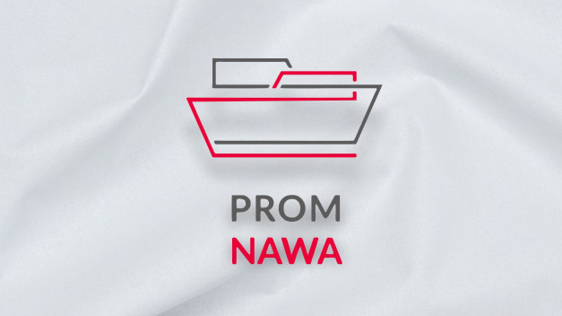 Stylizowany prom w kolorze czerwonym i szarym. Pod spodem napis "PROM NAWA". Kontekst: logo.