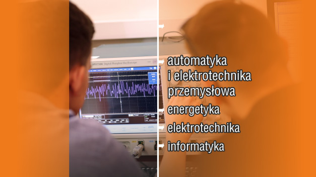 Osoba pracuje przy oscyloskopie. Na ekranie widoczny jest wykres.